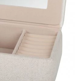 Maisons Du Monde Boîtes Boîte à Bijoux Beige à Pompon -Accessoires de cheminée Soldes boite a bijoux beige a pompon 1000 13 21 220724 3