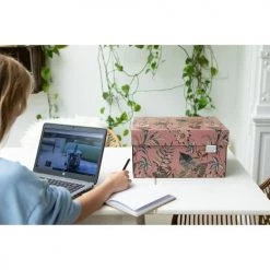Dutch Design Brand Boîtes Boite De Rangement Floral Garden 39,5x32x21cm Carton Rose 11 Dutch Design Brand Boîtes Boite De Rangement Floral Garden 39,5x32x21cm Carton Rose -Accessoires de cheminée Soldes boite de rangement floral garden 39 5x32x21cm carton rose 3
