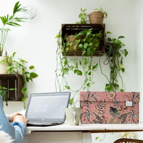 Dutch Design Brand Boîtes Boite De Rangement Floral Garden 39,5x32x21cm Carton Rose 8 Dutch Design Brand Boîtes Boite De Rangement Floral Garden 39,5x32x21cm Carton Rose – Image 6