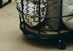 Nordal Paniers Et Corbeilles Corbeille Sur Roulettes En Métal Noir -Accessoires de cheminée Soldes corbeille sur roulettes en metal noir 2