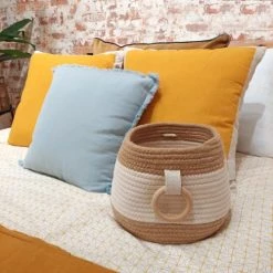 Meubletmoi Paniers Et Corbeilles Lot De 5 Paniers Ronds Marron Et Blanc Avec Poignées Bois -Accessoires de cheminée Soldes lot de 5 paniers ronds marron et blanc avec poignees bois 2