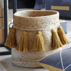 Stof Paniers Et Corbeilles Panier En Jute à Pompons Colorés Moutarde -Accessoires de cheminée Soldes panier en jute a pompons colores moutarde 1