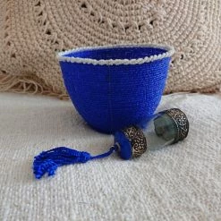 My Bliss Home Paniers Et Corbeilles Petit Pot En Perles De Verre Bleu Indigo Et Blanc 10x13 Cm -Accessoires de cheminée Soldes petit pot en perles de verre bleu indigo et blanc 10x13 cm 3