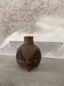 Bazar Bizar Paniers Et Corbeilles Vase En Rotin Brun Et Naturel H50 -Accessoires de cheminée Soldes vase en rotin brun et naturel h50 4